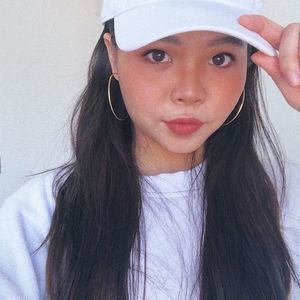 Meet your Posher, Duyen